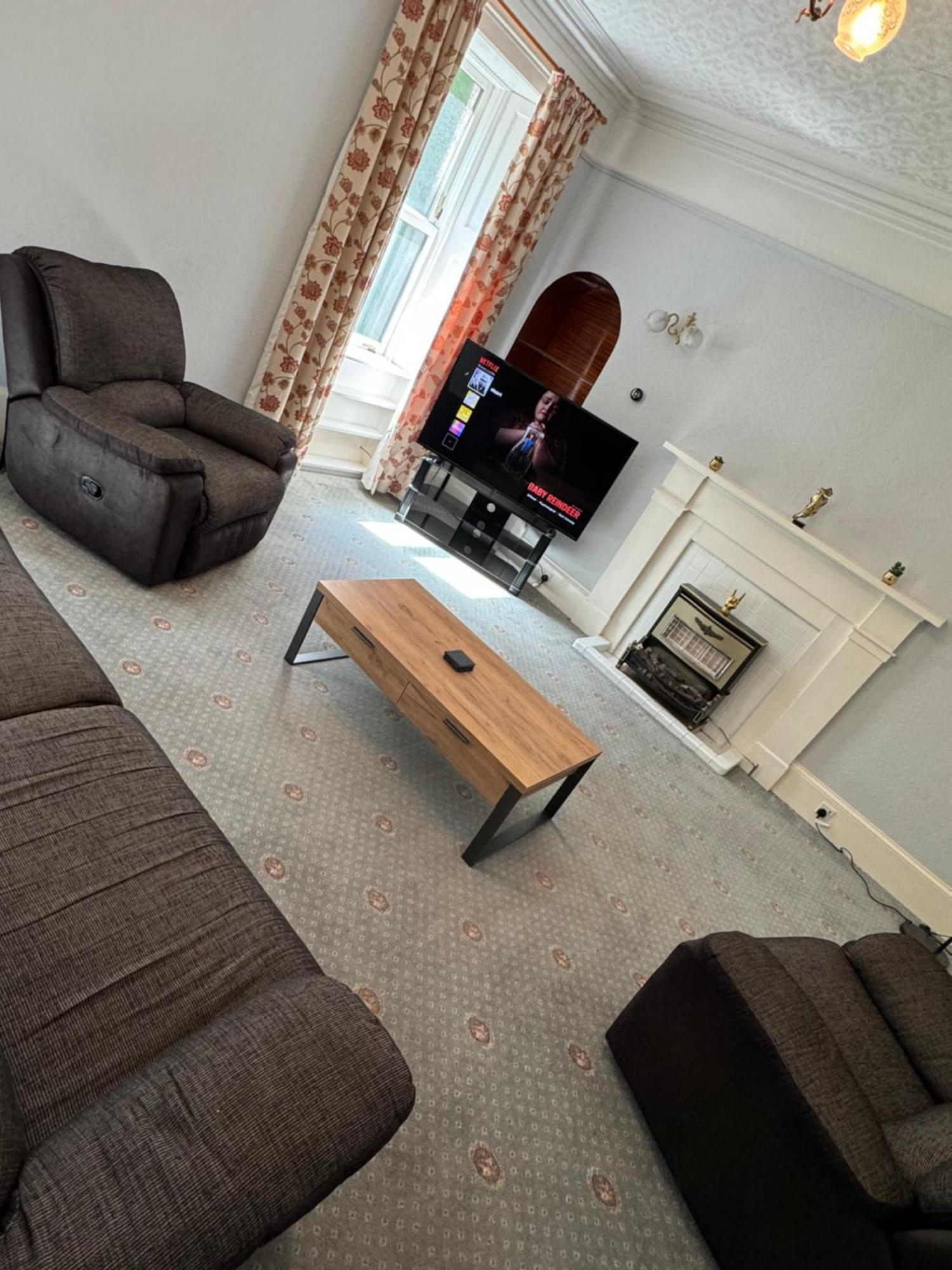 Appartement 4 Bed Harbour House à Wick  Extérieur photo